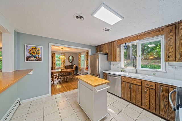 10 Trayer Rd, Canton, MA 02021