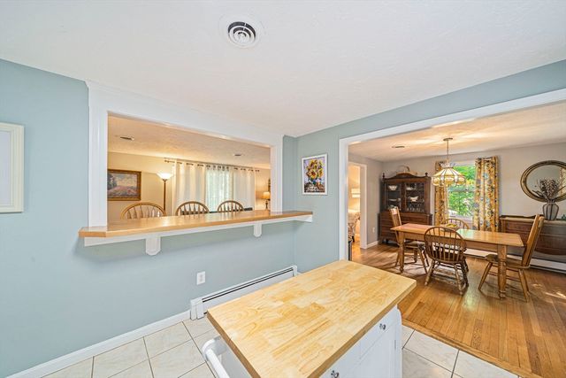 10 Trayer Rd, Canton, MA 02021