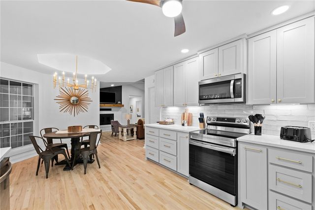 5 Dunvegan Lane, Bella Vista, AR 72715