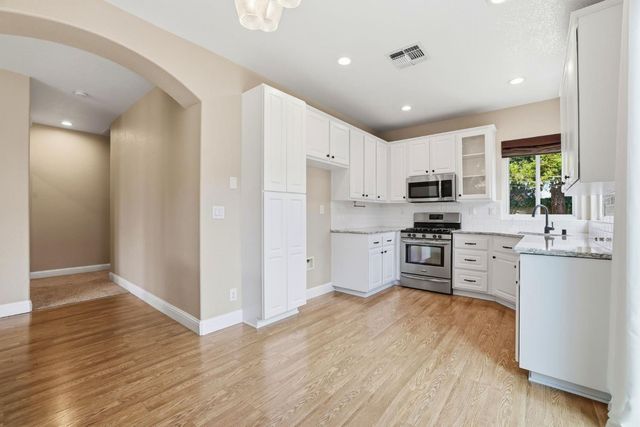 2120 Milan Way, Roseville, CA 95678