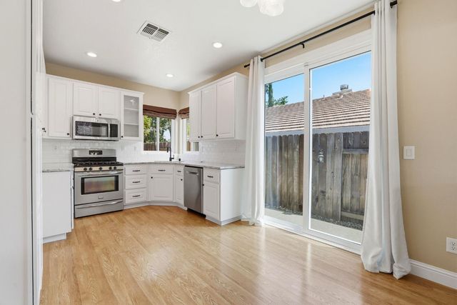 2120 Milan Way, Roseville, CA 95678
