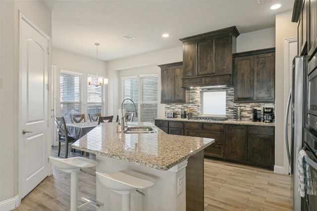 3639 Chesterfield Street, Irving, TX 75038