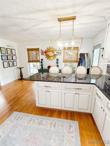 648 County Road 16 ., Valley Grande, AL 36701