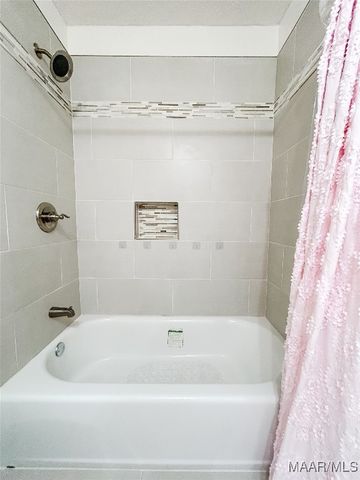 648 County Road 16 ., Valley Grande, AL 36701