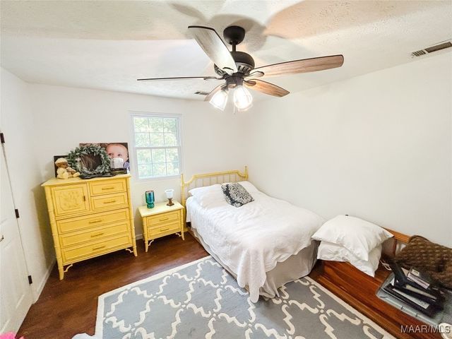 648 County Road 16 ., Valley Grande, AL 36701