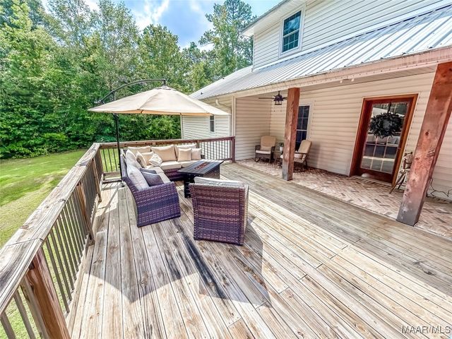 648 County Road 16 ., Valley Grande, AL 36701