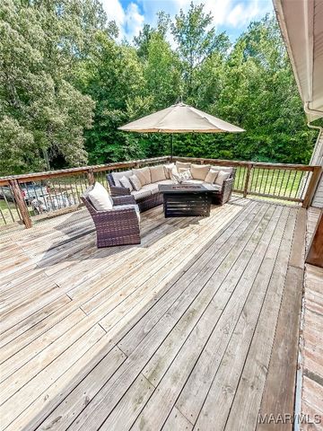 648 County Road 16 ., Valley Grande, AL 36701