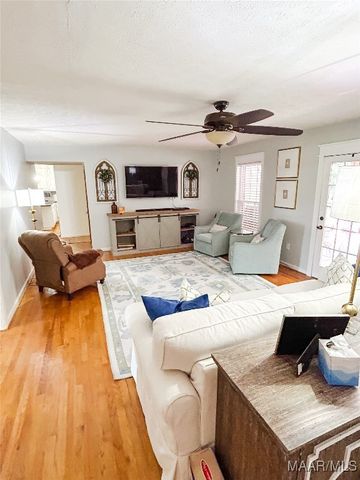 648 County Road 16 ., Valley Grande, AL 36701