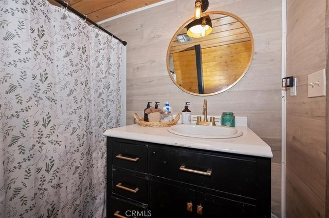 110 E North Shore Drive, Big Bear City, CA 92314