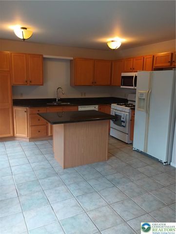 1590 Pinewind, Lower Macungie Twp, PA 18011