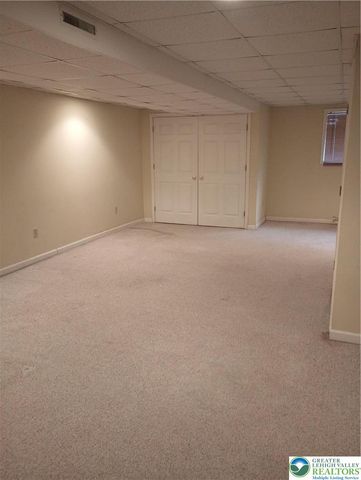 1590 Pinewind, Lower Macungie Twp, PA 18011