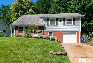 1632 MONTEREY Court, Bettendorf, IA 52722