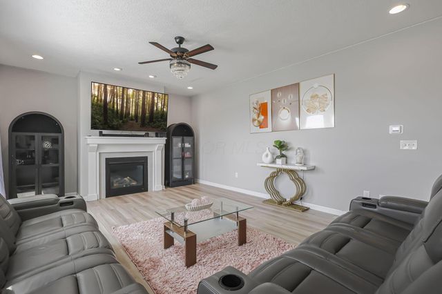 7183 Ribault Drive NW, Pickerington, OH 43147