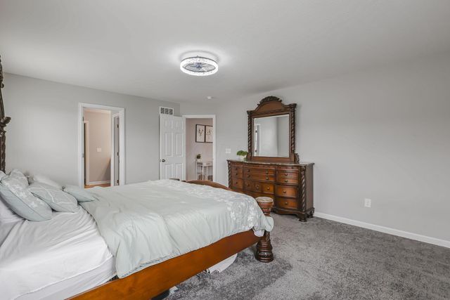 7183 Ribault Drive NW, Pickerington, OH 43147