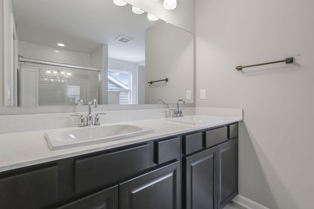 7183 Ribault Drive NW, Pickerington, OH 43147