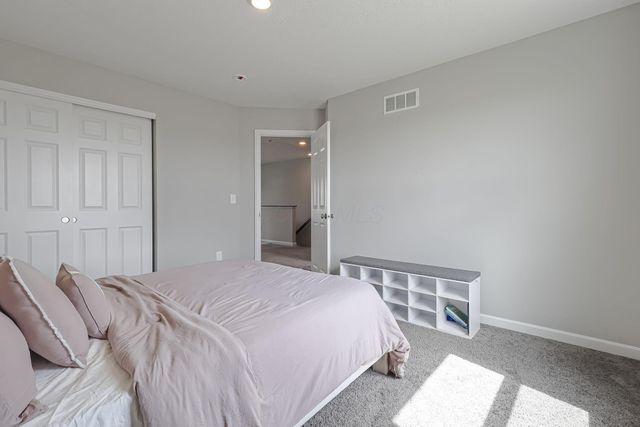 7183 Ribault Drive NW, Pickerington, OH 43147