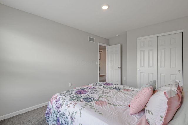 7183 Ribault Drive NW, Pickerington, OH 43147