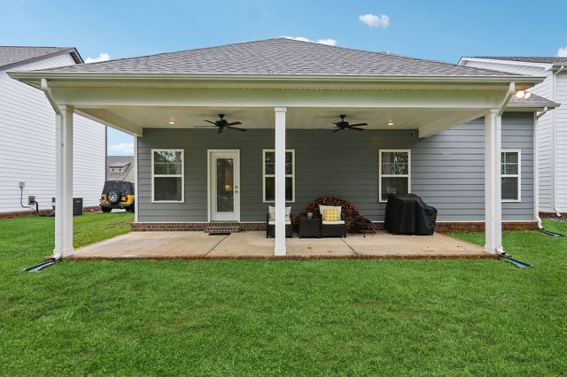 2415 Fig Dr, Murfreesboro, TN 37127