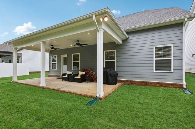 2415 Fig Dr, Murfreesboro, TN 37127