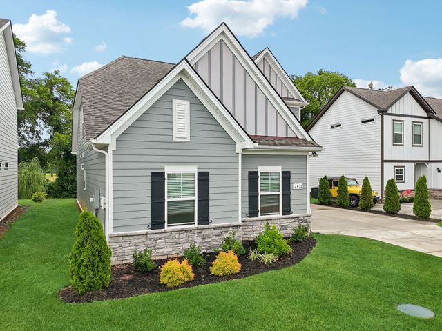 2415 Fig Dr, Murfreesboro, TN 37127