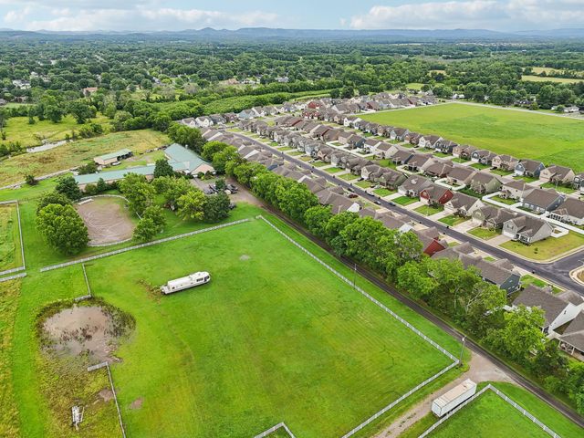 2415 Fig Dr, Murfreesboro, TN 37127