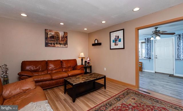 135 W VINE STREET, Shiremanstown, PA 17011