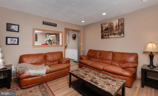 135 W VINE STREET, Shiremanstown, PA 17011