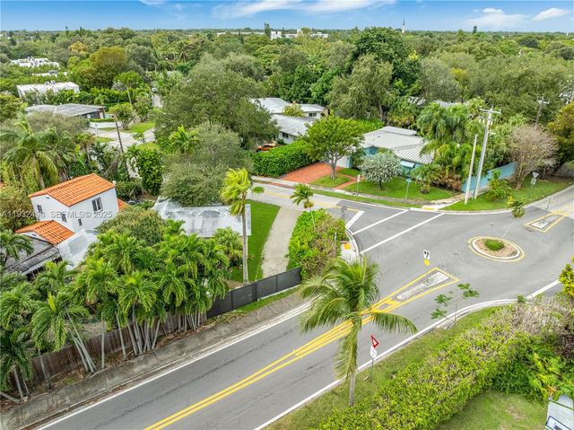 8634 NE 10th Ave, Miami, FL 33138