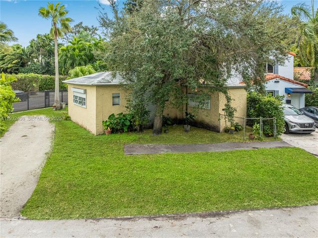 8634 NE 10th Ave, Miami, FL 33138