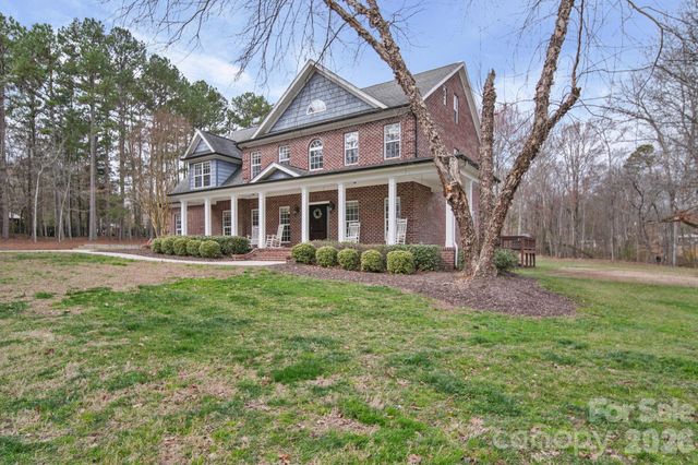 433 Laurel Crest Drive, Kannapolis, NC 28081