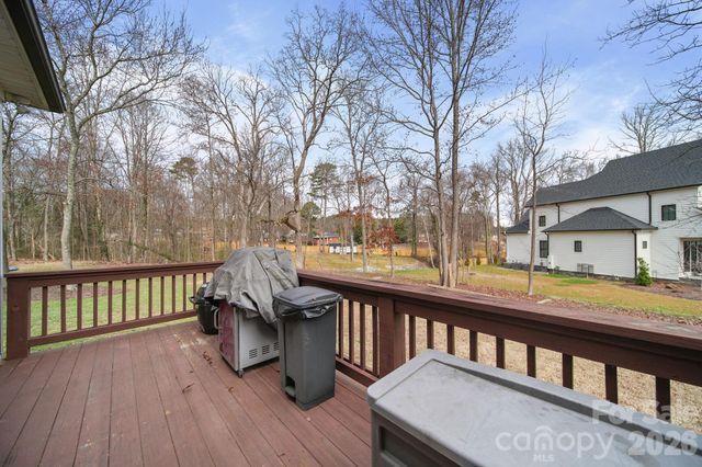 433 Laurel Crest Drive, Kannapolis, NC 28081