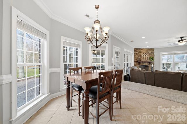 433 Laurel Crest Drive, Kannapolis, NC 28081