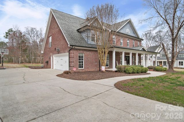 433 Laurel Crest Drive, Kannapolis, NC 28081