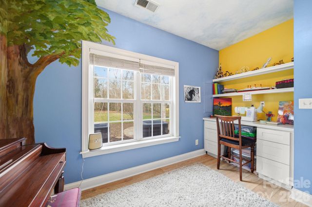 433 Laurel Crest Drive, Kannapolis, NC 28081