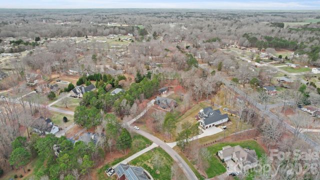 433 Laurel Crest Drive, Kannapolis, NC 28081