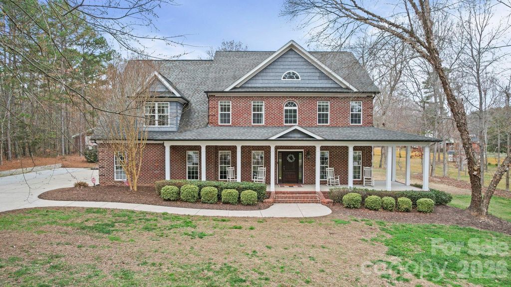 433 Laurel Crest Drive, Kannapolis, NC 28081