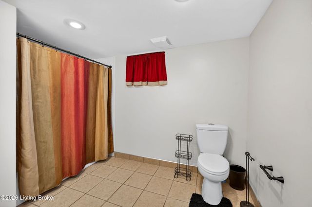 3012 Louisa Ave, Louisville, KY 40217