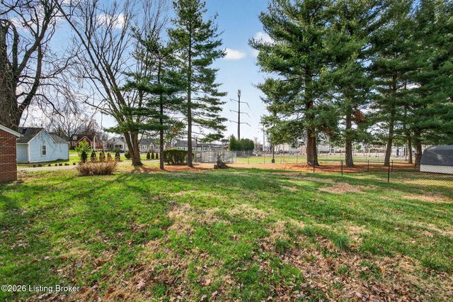 3012 Louisa Ave, Louisville, KY 40217