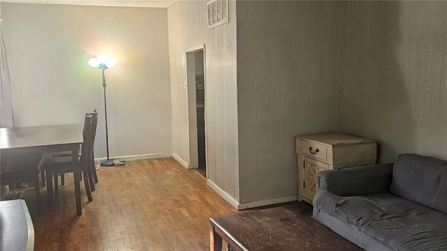 411 W North Street, Warrensburg, MO 64093