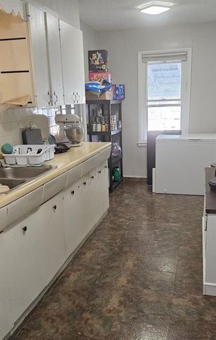 411 W North Street, Warrensburg, MO 64093