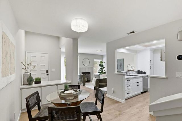 2071 Foxhall Loop, San Jose, CA 95125