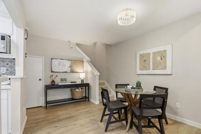 2071 Foxhall Loop, San Jose, CA 95125