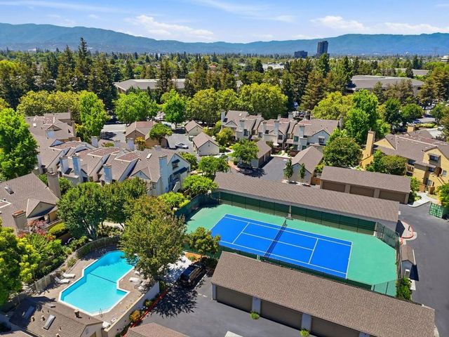 2071 Foxhall Loop, San Jose, CA 95125