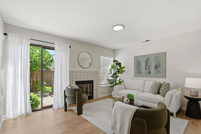 2071 Foxhall Loop, San Jose, CA 95125