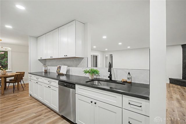 5705 Allen Park Drive, Tipp City, OH 45371