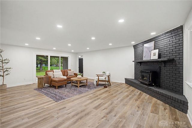 5705 Allen Park Drive, Tipp City, OH 45371