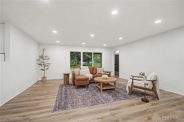 5705 Allen Park Drive, Tipp City, OH 45371