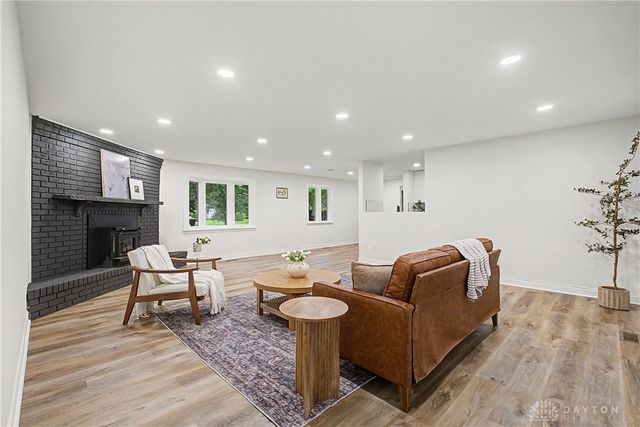 5705 Allen Park Drive, Tipp City, OH 45371