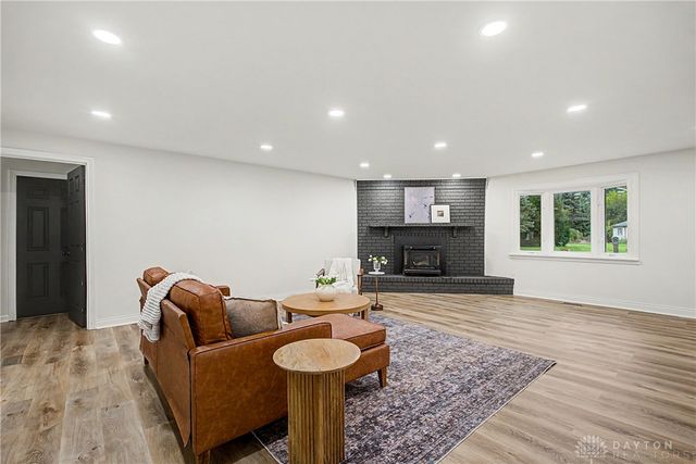 5705 Allen Park Drive, Tipp City, OH 45371