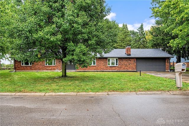 5705 Allen Park Drive, Tipp City, OH 45371